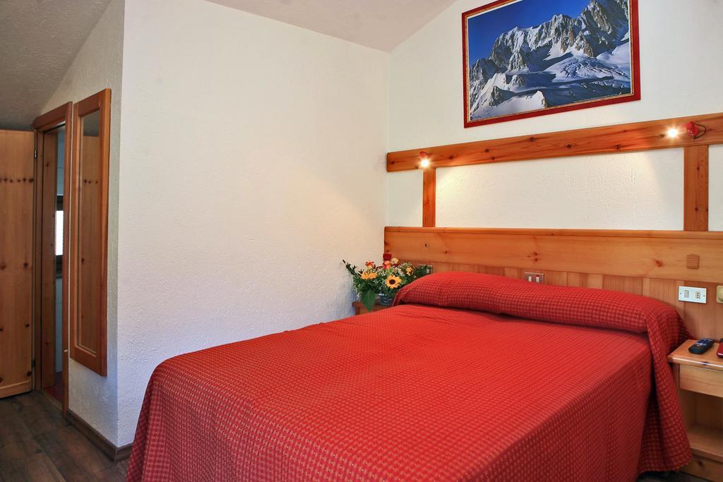Albergo Le Marmotte Pré-Saint-Didier Buitenkant foto