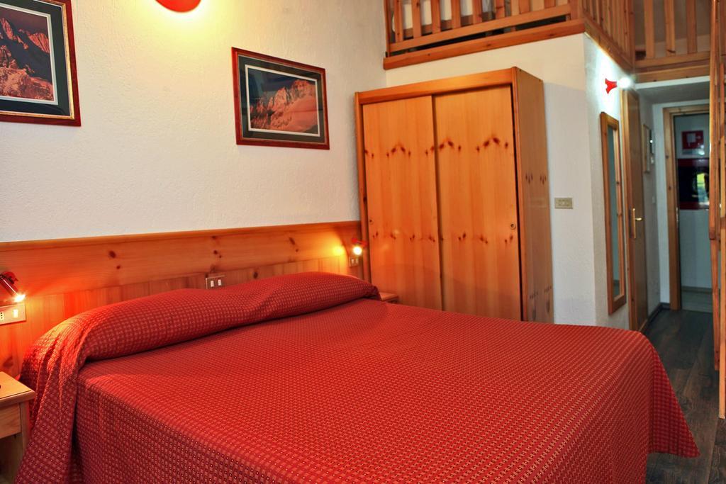 Albergo Le Marmotte Pré-Saint-Didier Buitenkant foto