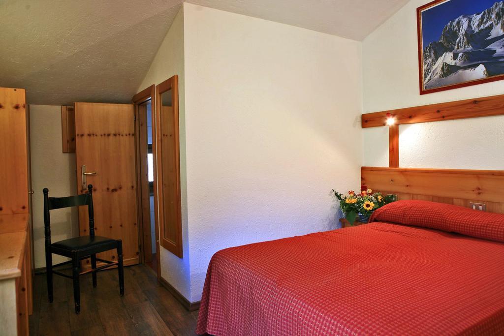 Albergo Le Marmotte Pré-Saint-Didier Buitenkant foto