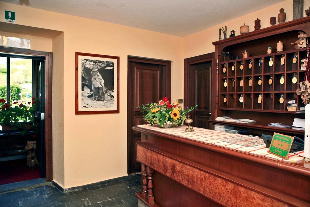 Albergo Le Marmotte Pré-Saint-Didier Buitenkant foto