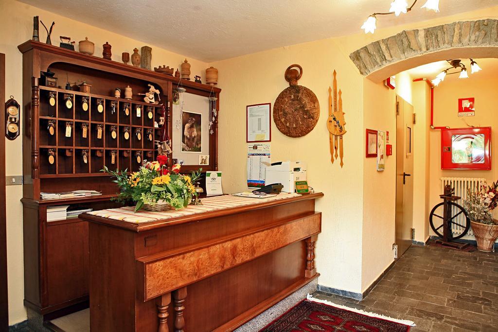 Albergo Le Marmotte Pré-Saint-Didier Buitenkant foto